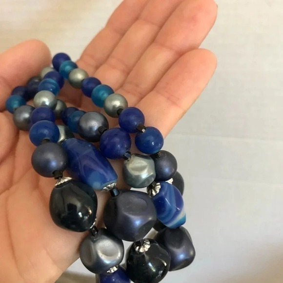 Vtg Blue Two Strand Necklace - Picture 5 of 7